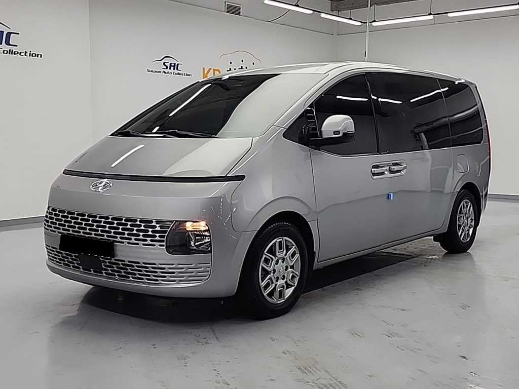 Hyundai Staria — photo 01