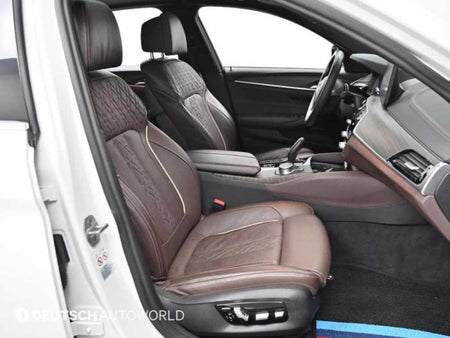BMW 5-Series — photo 10