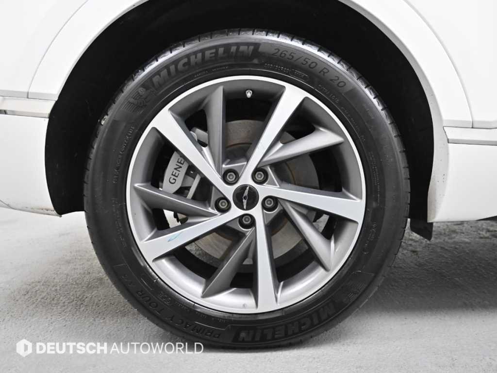 Genesis GV80 — photo 05