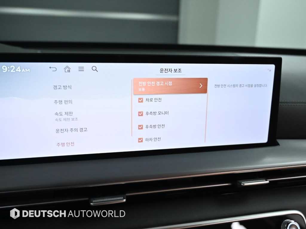 Genesis GV80 — photo 17