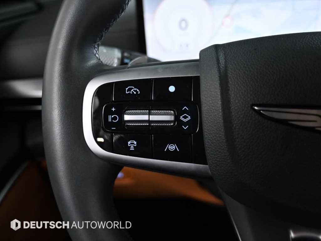 Genesis GV80 — photo 18