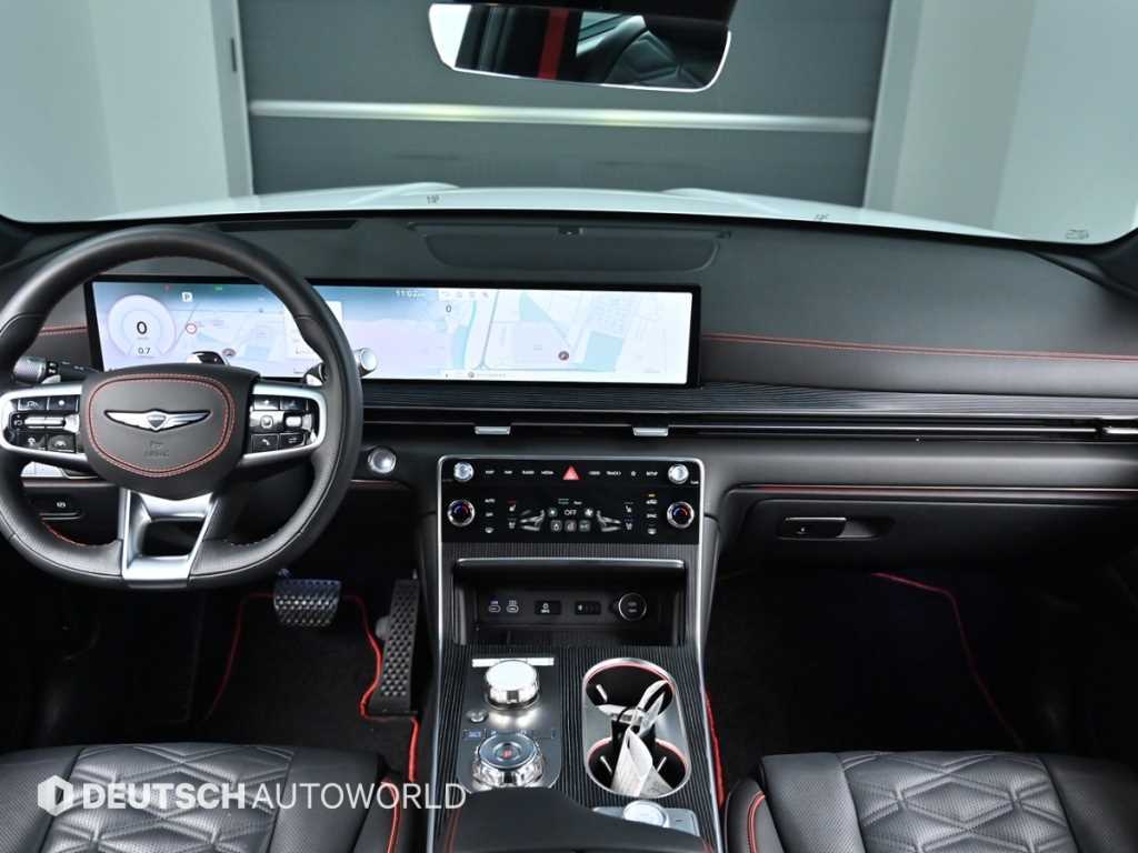 Genesis GV80 — photo 07