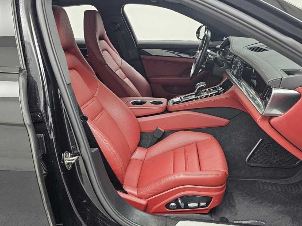 Porsche Panamera — photo 10