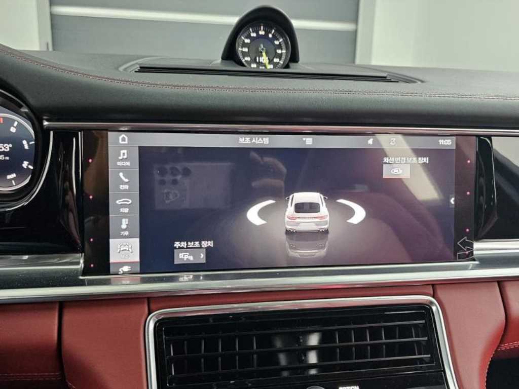 Porsche Panamera — photo 15