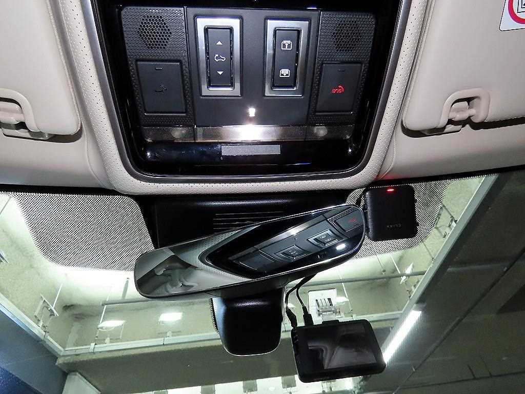 Land Rover Range Rover — photo 13
