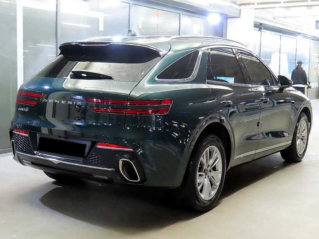Genesis GV70 — photo 04