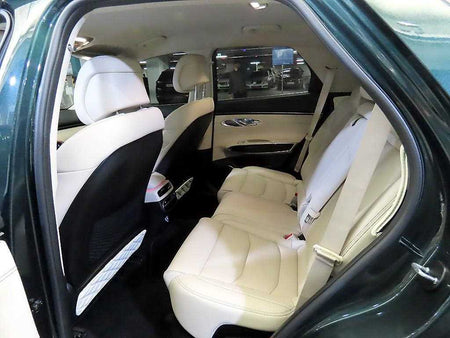 Genesis GV70 — photo 07