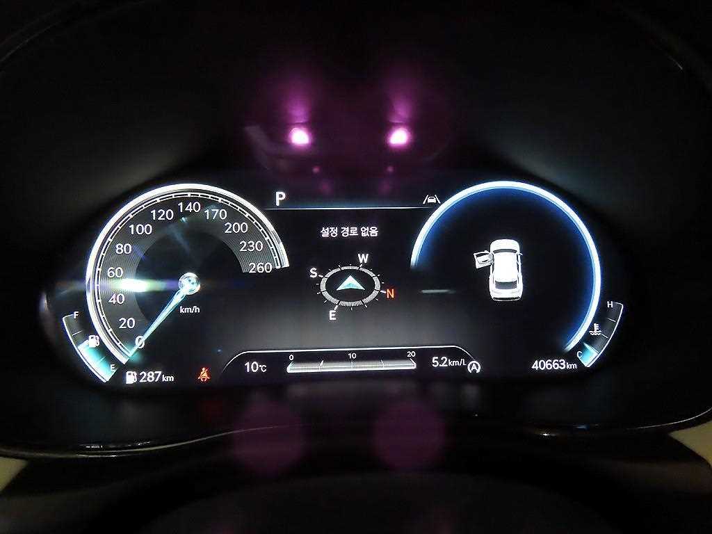 Genesis GV70 — photo 09