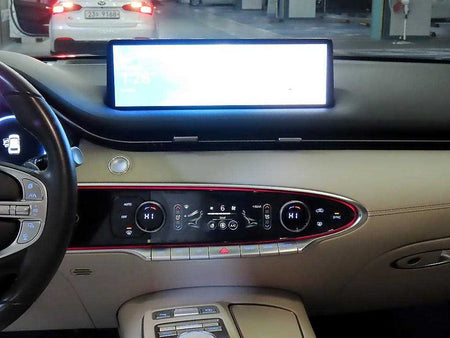 Genesis GV70 — photo 11