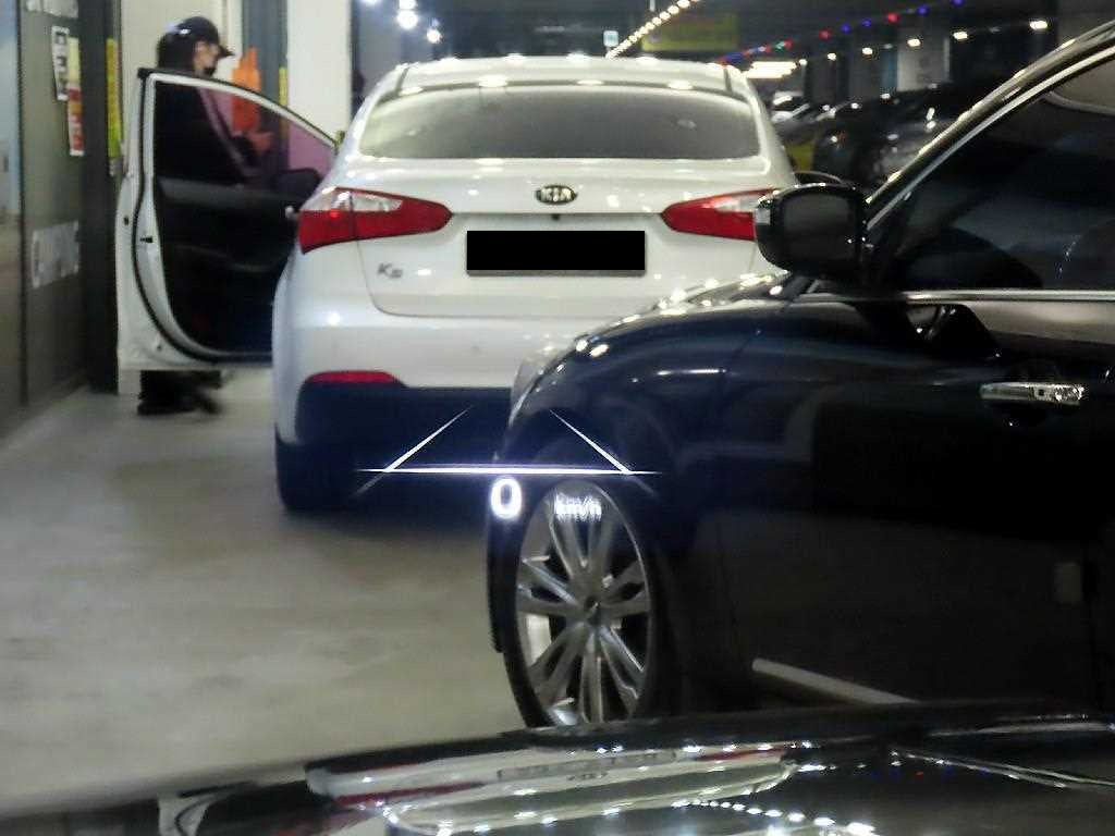 Genesis GV70 — photo 13