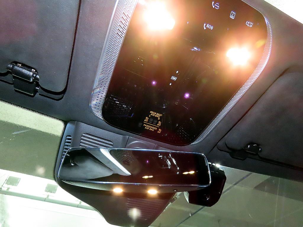 Mercedes-Benz S-Class — photo 13