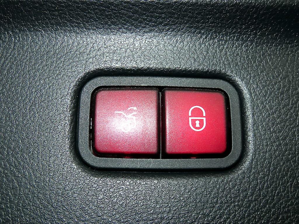 Mercedes-Benz S-Class — photo 15