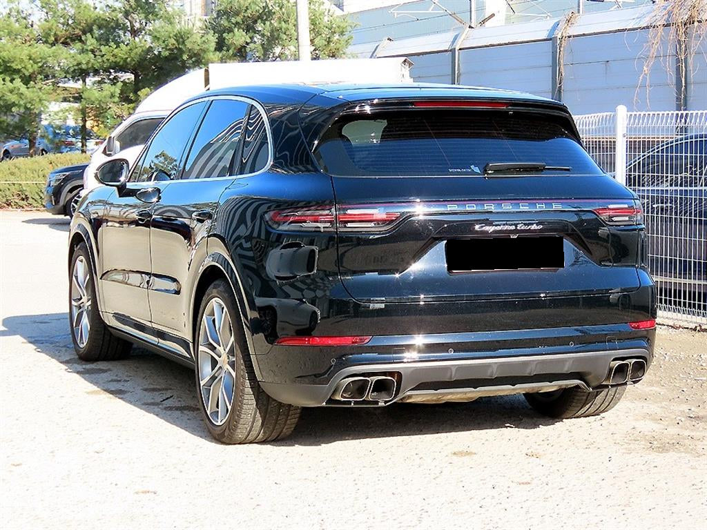 Porsche Cayenne — photo 03