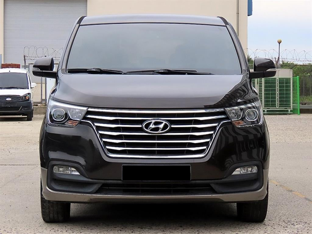 Hyundai Starex — photo 01
