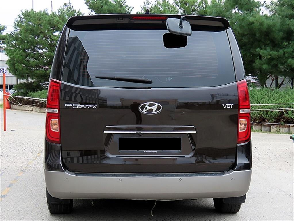 Hyundai Starex — photo 04