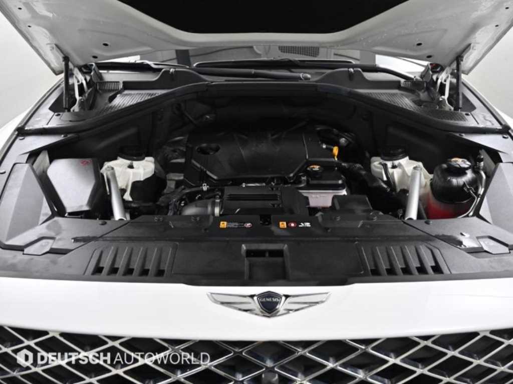 Genesis GV80 — photo 06