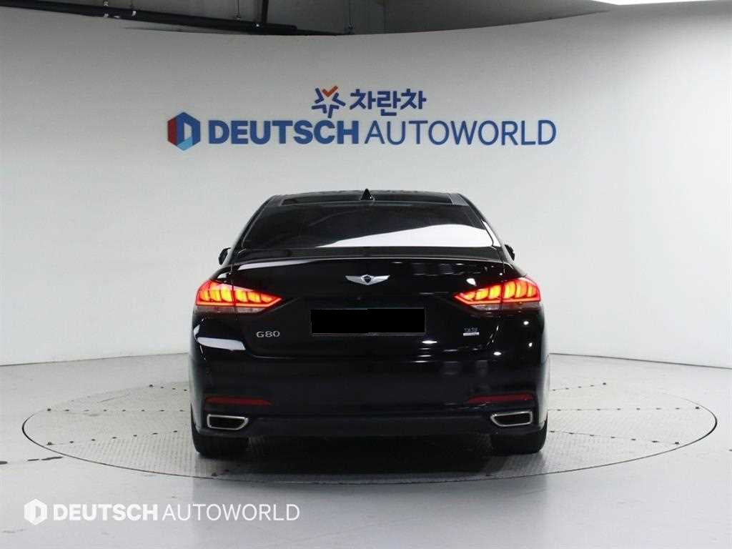 Hyundai Genesis — photo 05