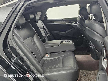 Hyundai Genesis — photo 12
