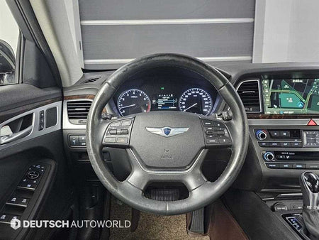 Hyundai Genesis — photo 13