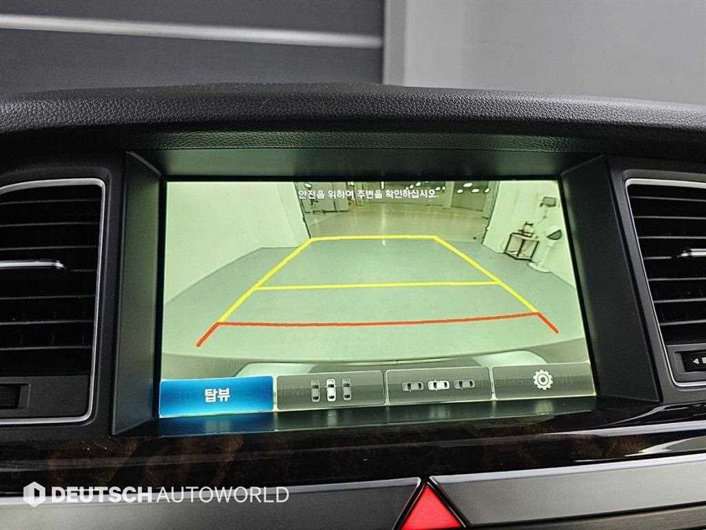 Hyundai Genesis — photo 15