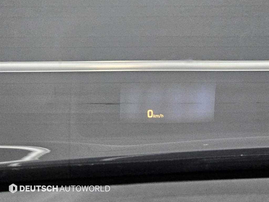 Hyundai Genesis — photo 18