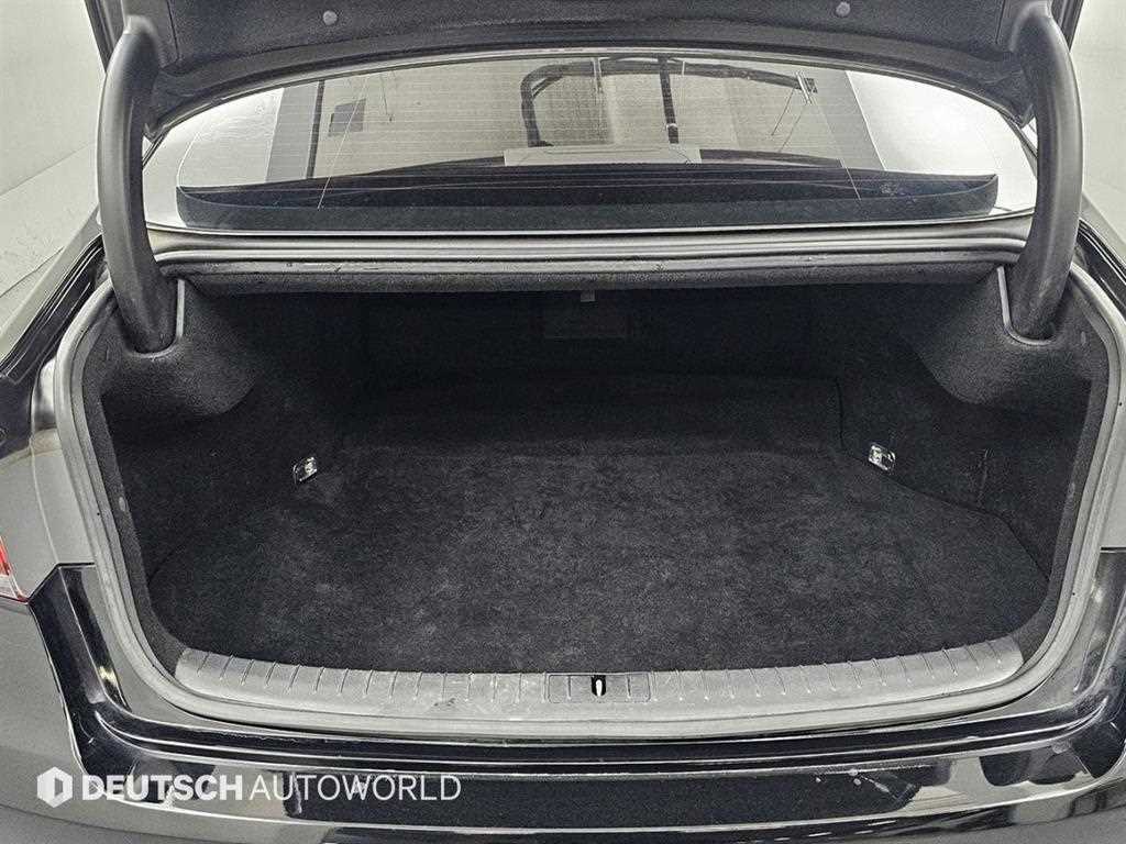 Hyundai Genesis — photo 20