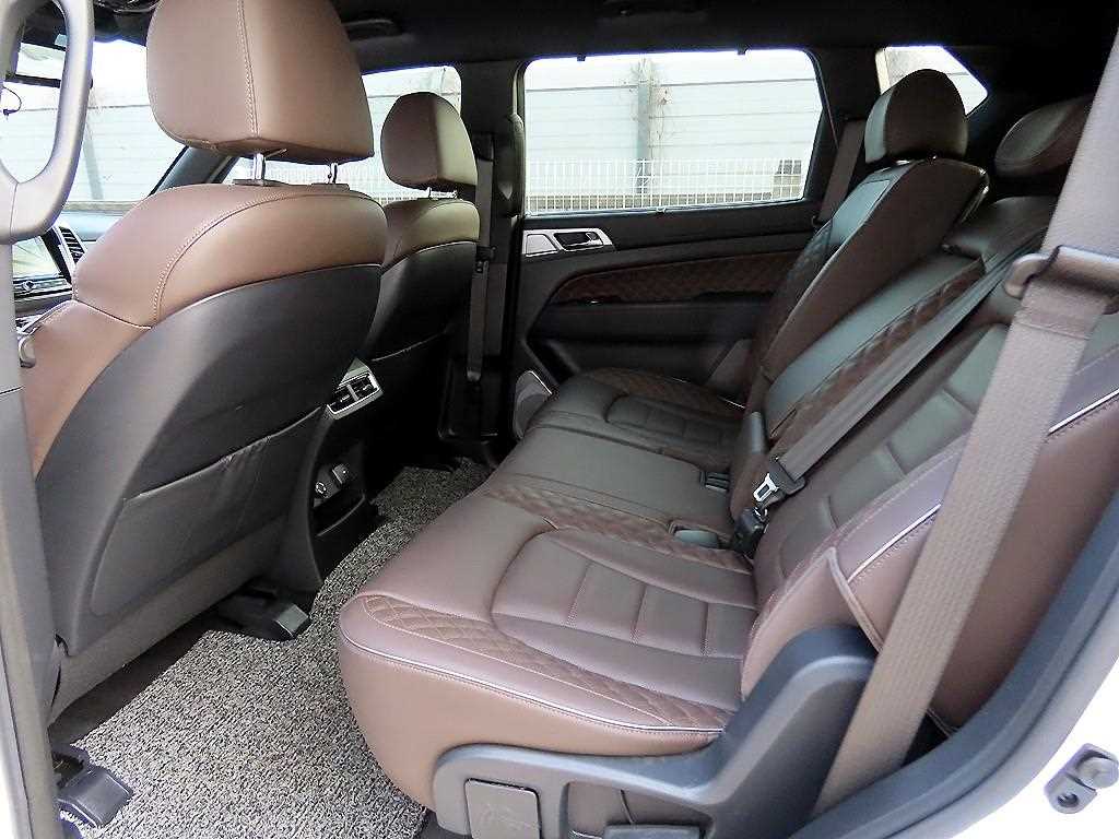 KGM Rexton — photo 06