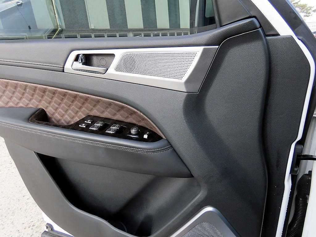 KGM Rexton — photo 11