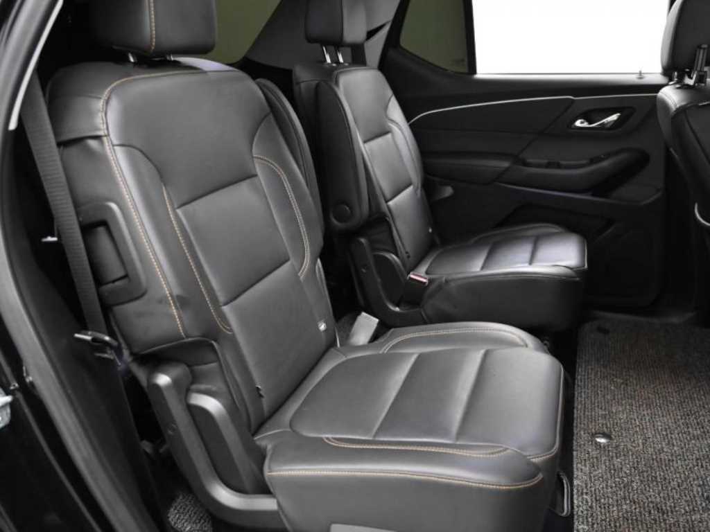 CHEVROLET Traverse — photo 12