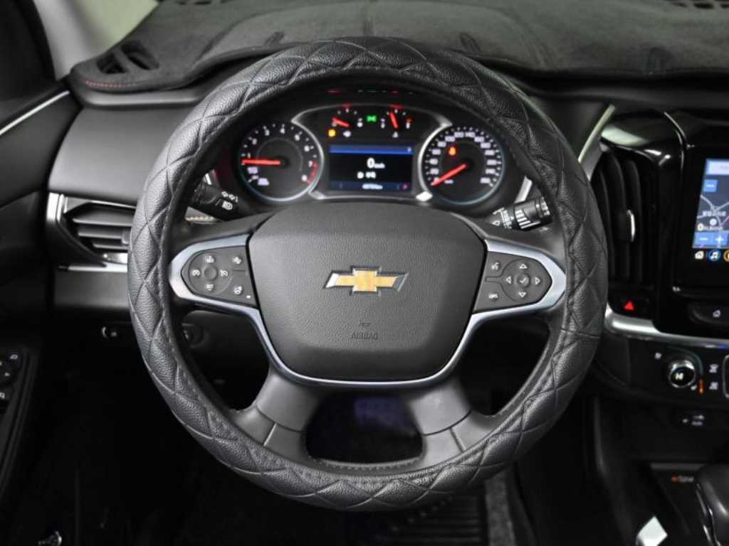 CHEVROLET Traverse — photo 13