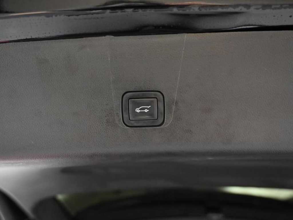 CHEVROLET Traverse — photo 20