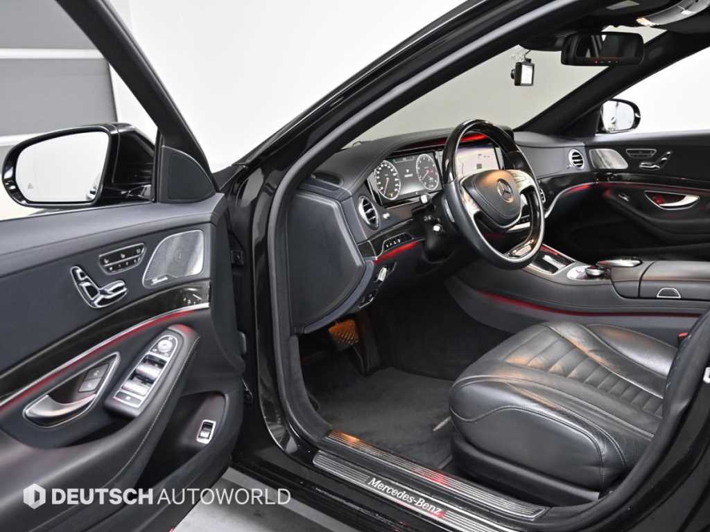 Mercedes-Benz S-Class — photo 11