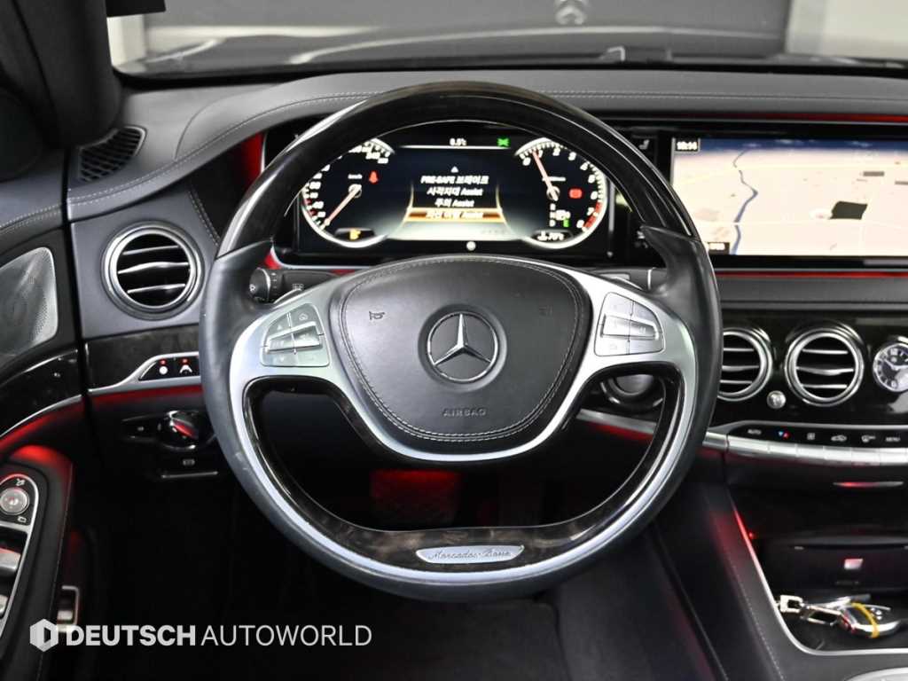 Mercedes-Benz S-Class — photo 13