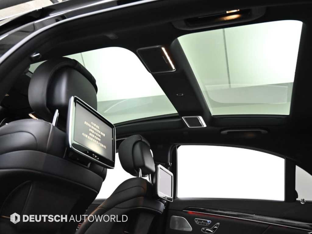 Mercedes-Benz S-Class — photo 19