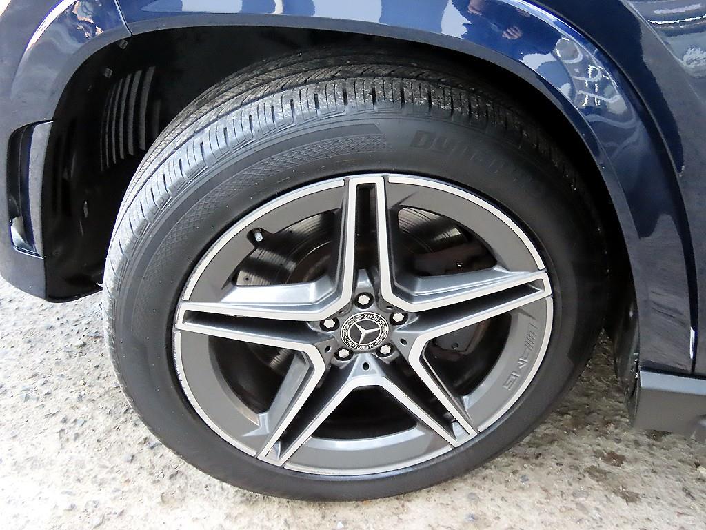Mercedes-Benz GLS-Class — photo 20