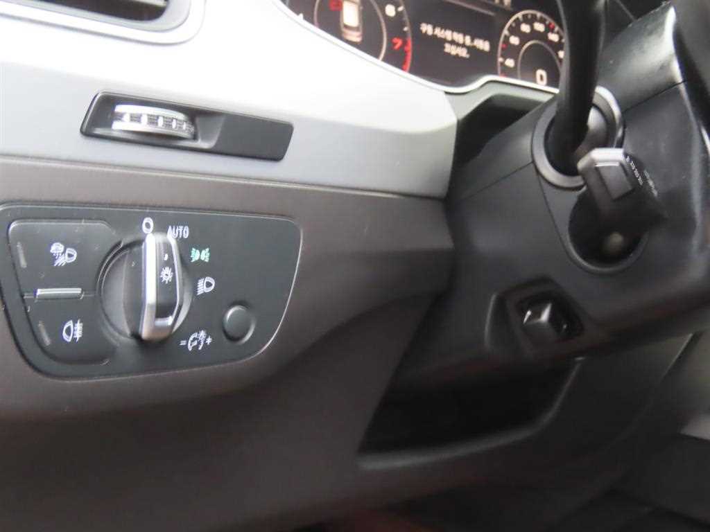 Audi Q7 — photo 15