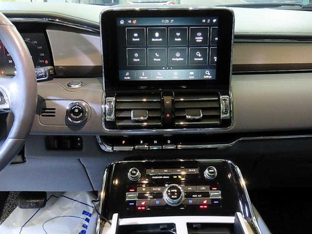 Lincoln Navigator — photo 12