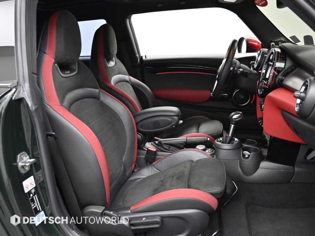 Mini Cooper — photo 10
