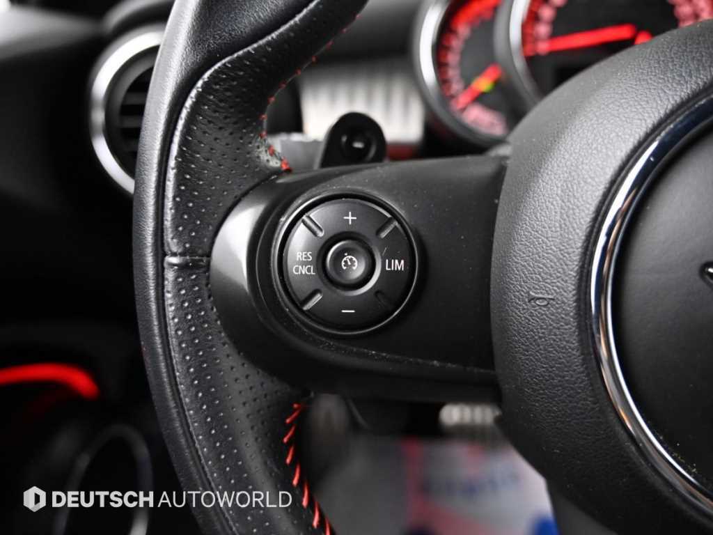 Mini Cooper — photo 16