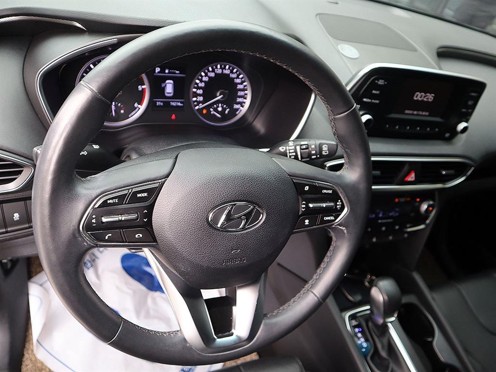 Hyundai Santafe — photo 08