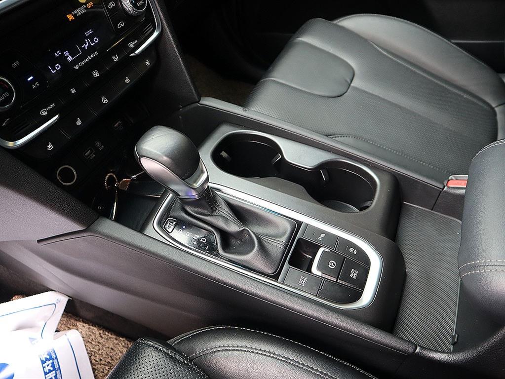 Hyundai Santafe — photo 12