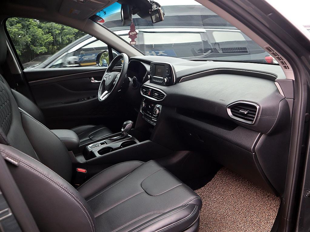 Hyundai Santafe — photo 13