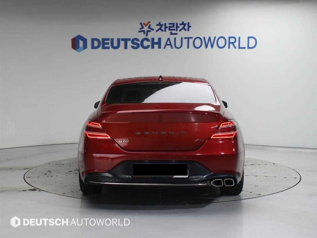 Genesis G70 — photo 04