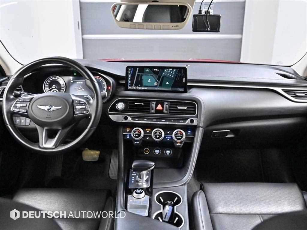Genesis G70 — photo 07