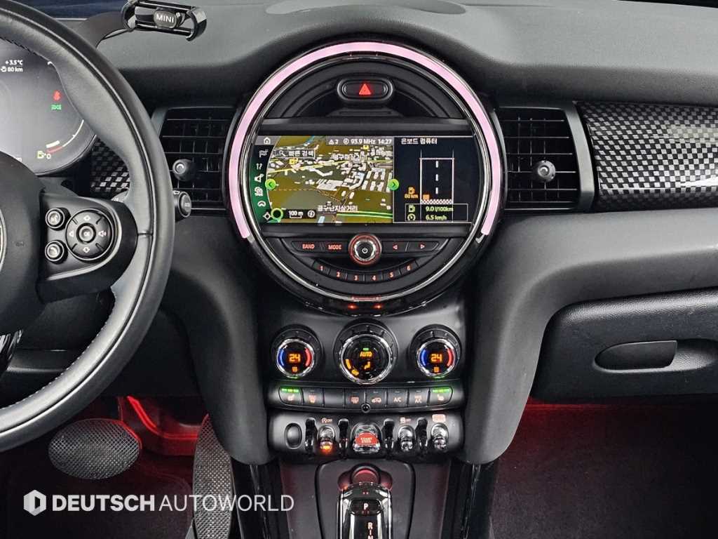 Mini Cooper — photo 14