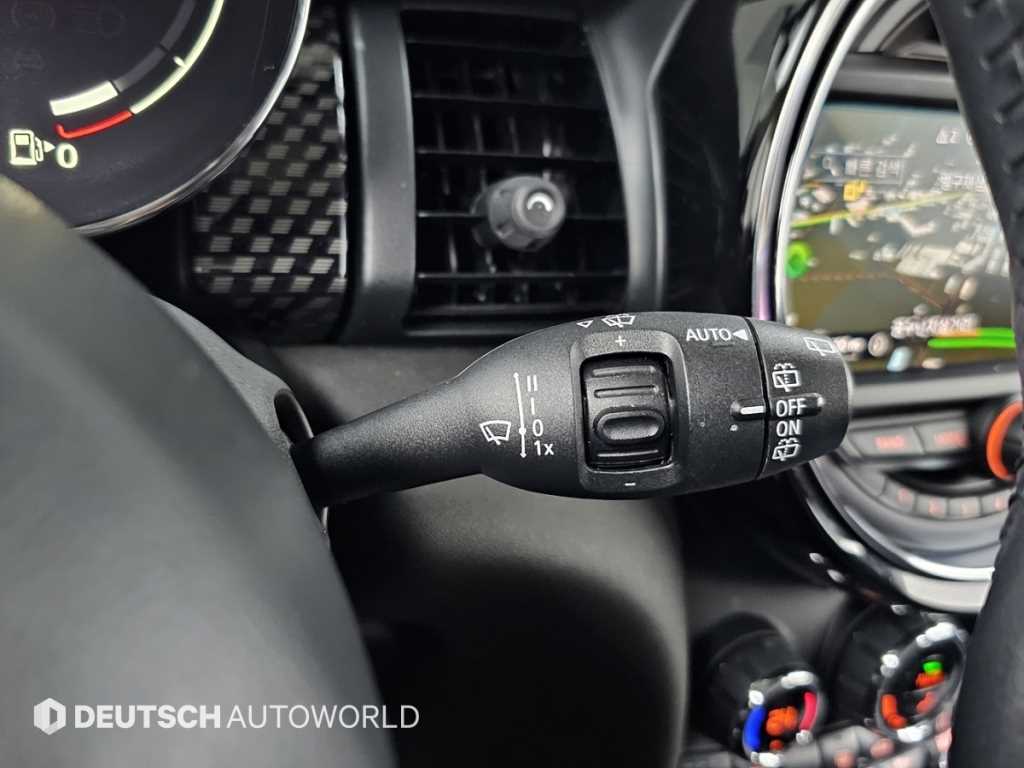 Mini Cooper — photo 16