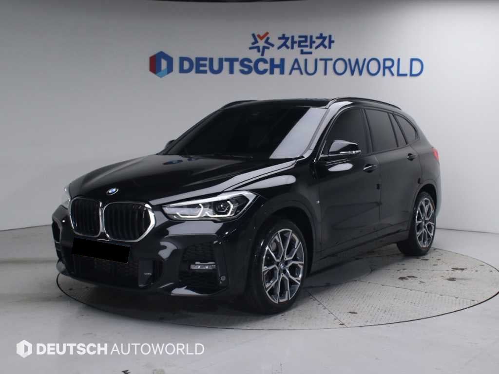 BMW X1 — photo 02