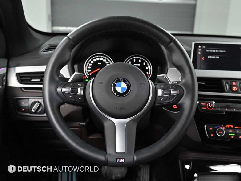 BMW X1 — photo 08
