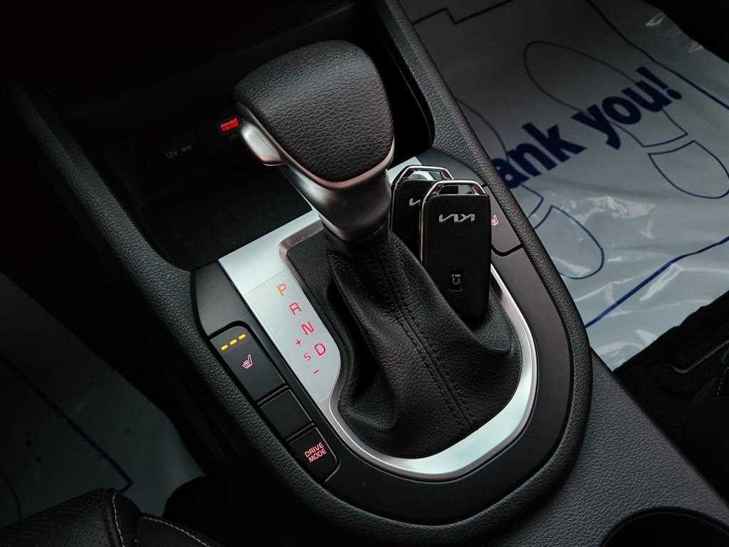Kia K3 — photo 09