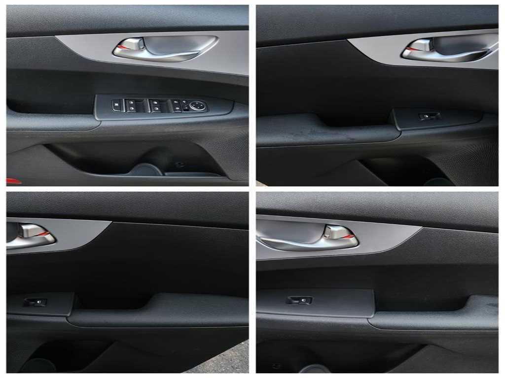Kia K3 — photo 12